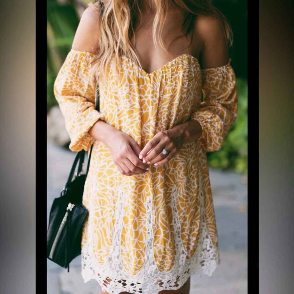 Lovers + Friends | Fairy Off Shoulder Crochet Mosaic Mustard Mini Dress - Picture 3 of 10